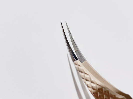 Curved Isolation Tweezer (Single)
