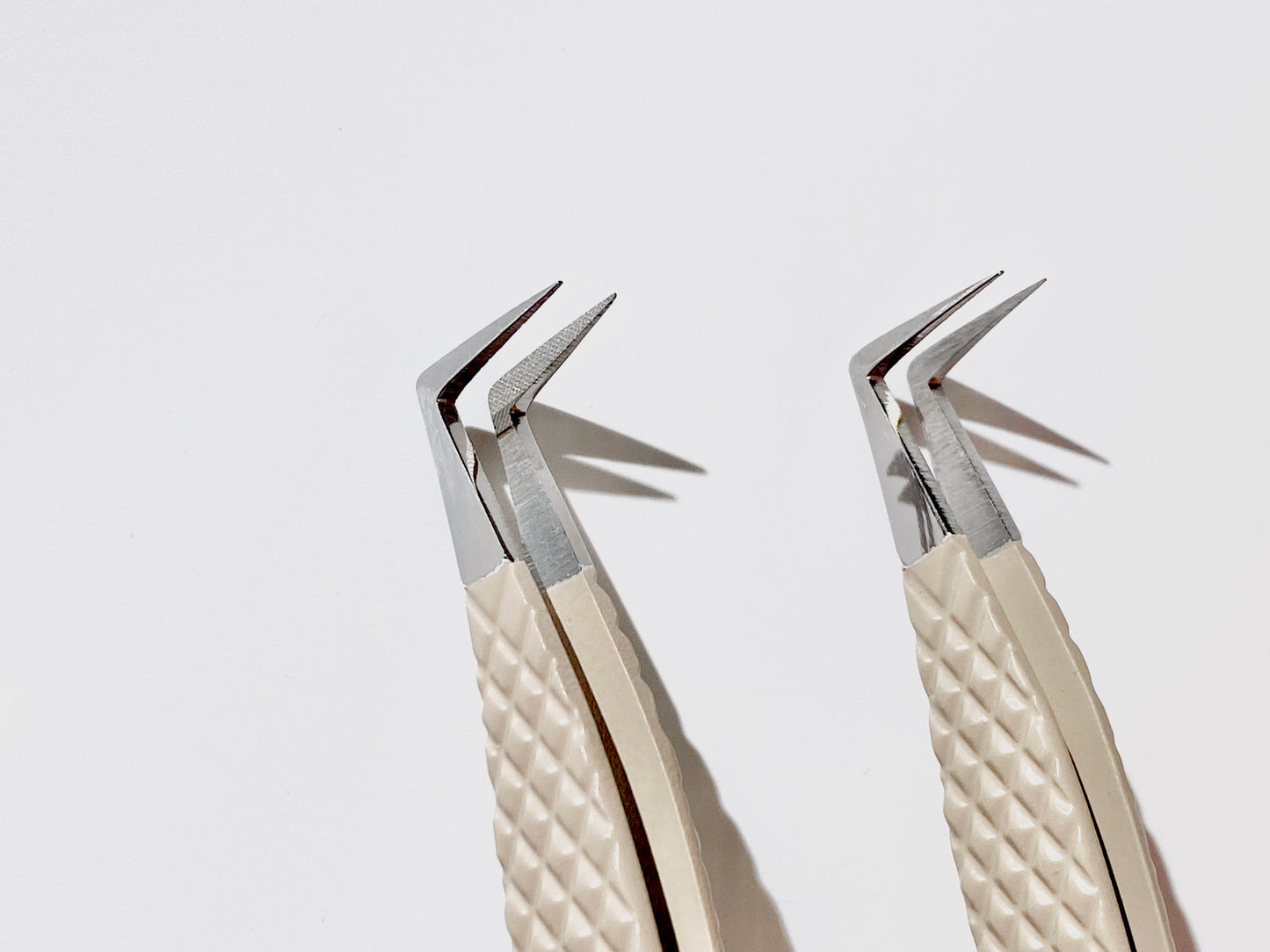 Boot Leg Tweezer (Single)